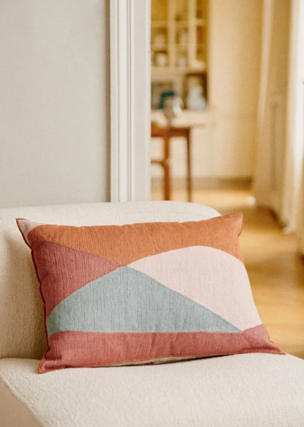 Sezane Coussin Brodé - Grand Modèle- Les Tissus
