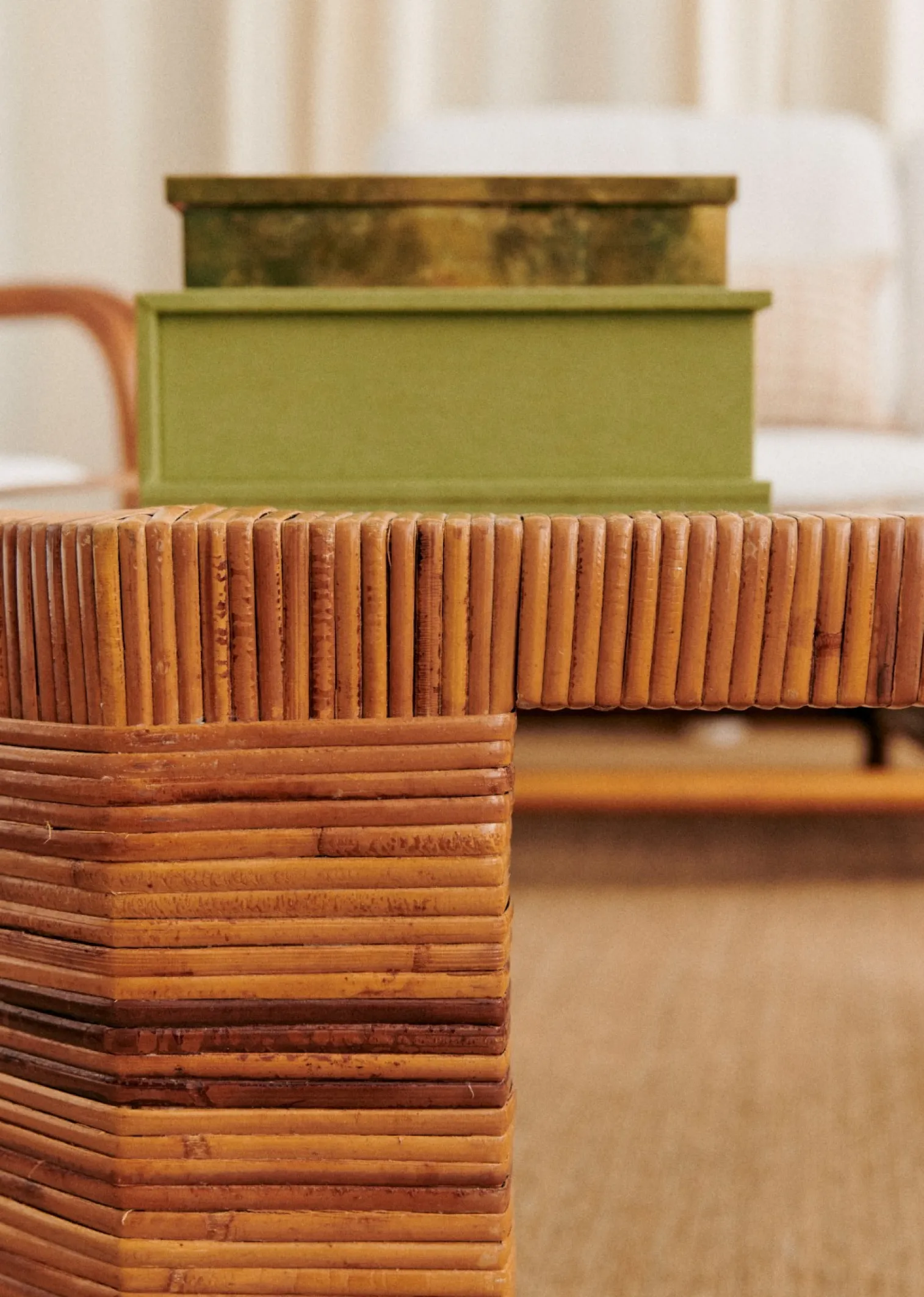 Sezane Table Basse Octogonale En Marqueterie De Vintage- La Sélection Vintage